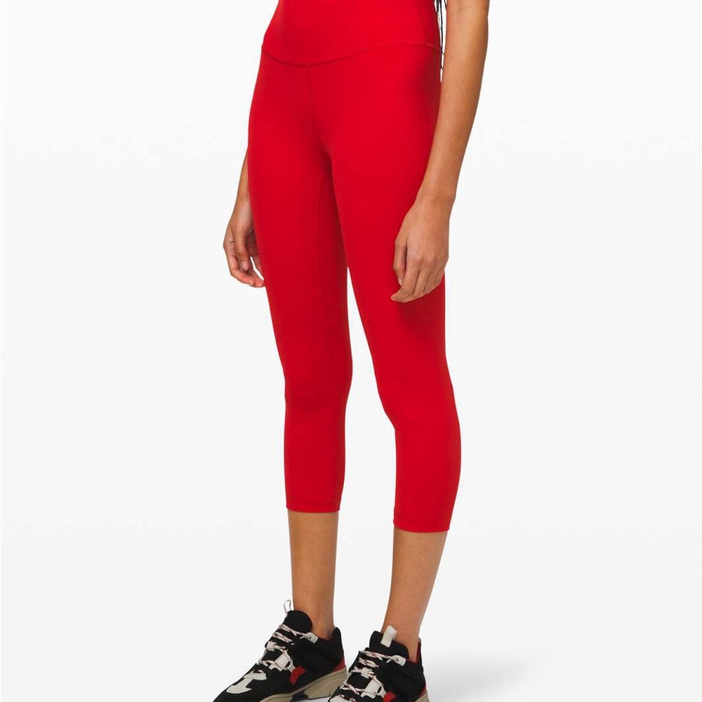 Lululemon Align™ Crop *21"
Dark Red